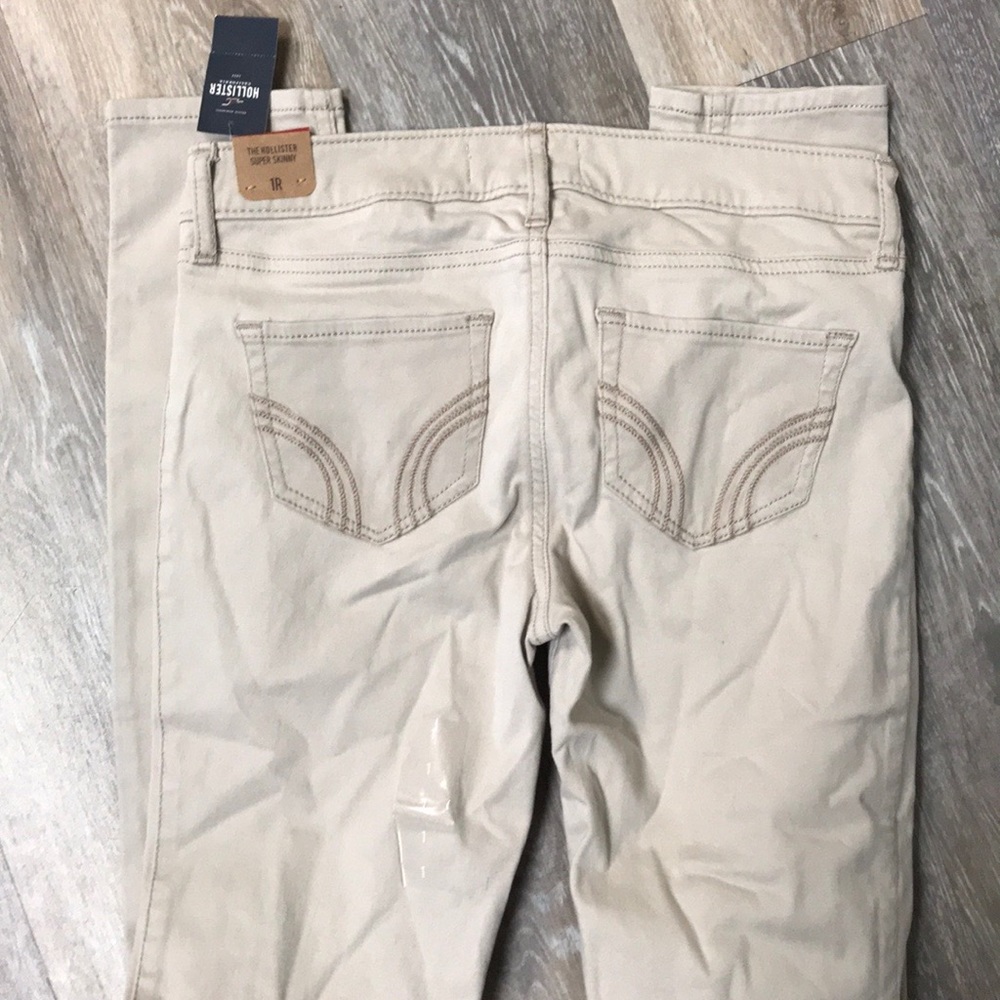 NWT Hollister Super skinny jeans